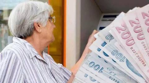 SSK ve Bağ-Kur emeklilerin 2024 zamlı maaş tablosu netleşti. 7 bin 500 lira maaş alanların yeni zamlı aylıkları ortaya çıktı 11